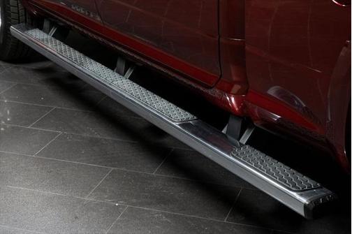 2018 RAM 3500 Laramie Crew Cab 4x2 6'4' Box
