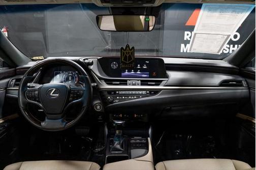 2019 Lexus ES 350 Base