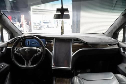 2016 Tesla Model X 75D