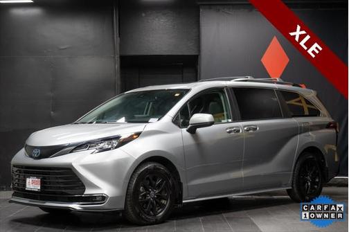 2023 Toyota Sienna XLE 7 Passenger
