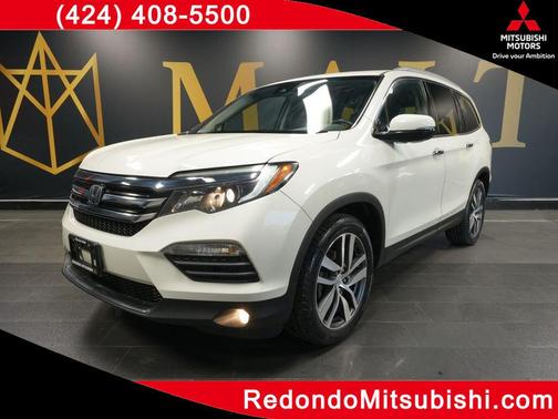 White Diamond Pearl 2017 Honda Pilot Touring