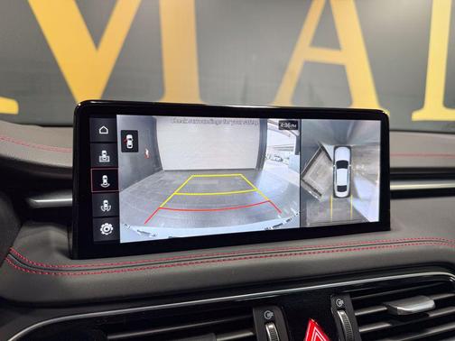 2022 Genesis G70 3.3T AWD