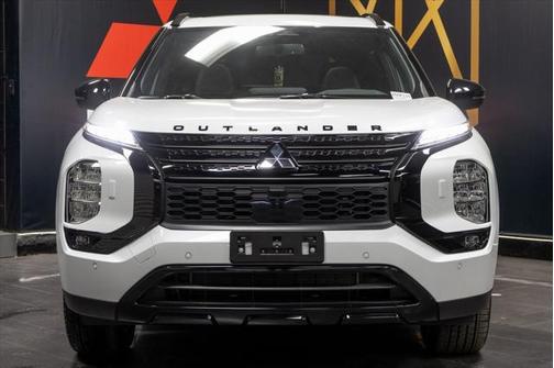 2025 Mitsubishi Outlander PHEV SEL