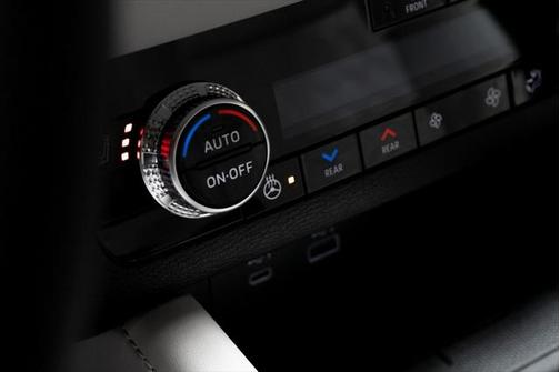 2025 Mitsubishi Outlander PHEV SEL