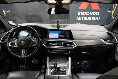 2020 BMW X6 M50i