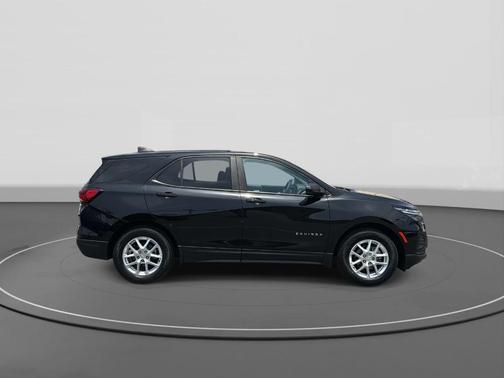 Mosaic Black Metallic 2023 Chevrolet Equinox LS