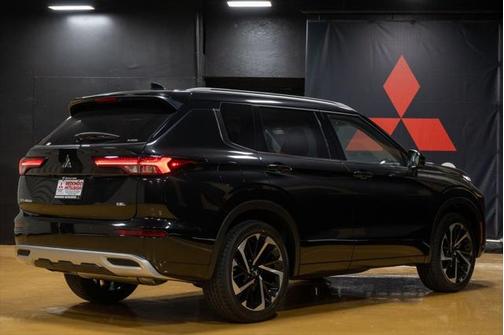 2025 Mitsubishi Outlander PHEV SEL