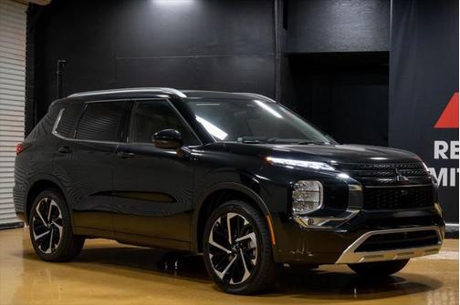 2025 Mitsubishi Outlander PHEV SEL