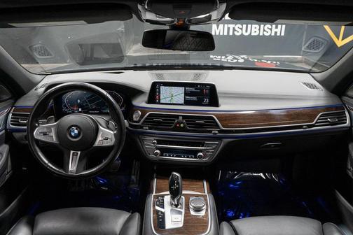 2022 BMW 750 i xDrive