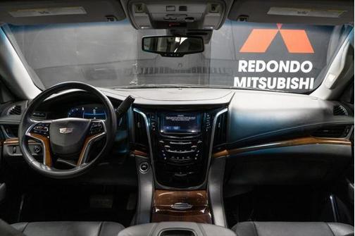 2016 Cadillac Escalade Luxury