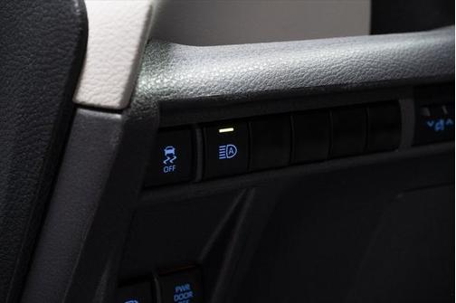 2021 Toyota Sienna XLE 8 Passenger