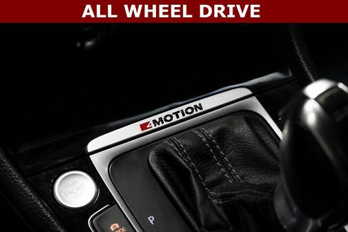 2016 Volkswagen Golf R 2.0T DSG