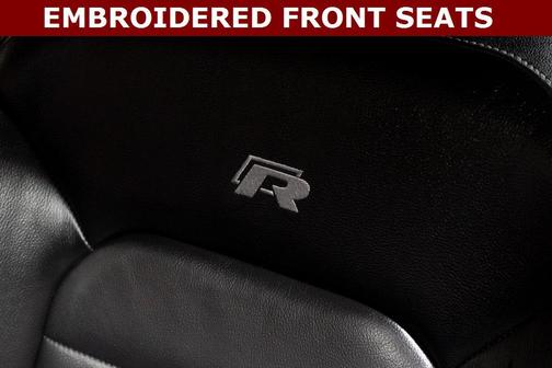 2016 Volkswagen Golf R 2.0T DSG