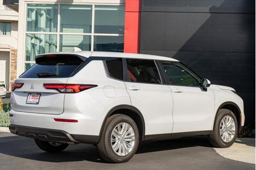 2025 Mitsubishi Outlander PHEV ES S-AWC