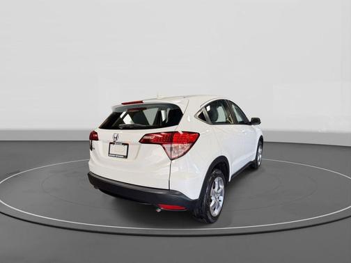 White Orchid Pearl 2018 Honda HR-V LX