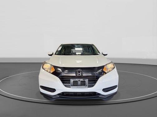 White Orchid Pearl 2018 Honda HR-V LX