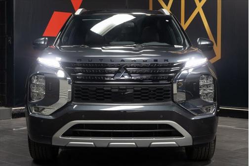 2025 Mitsubishi Outlander PHEV SEL