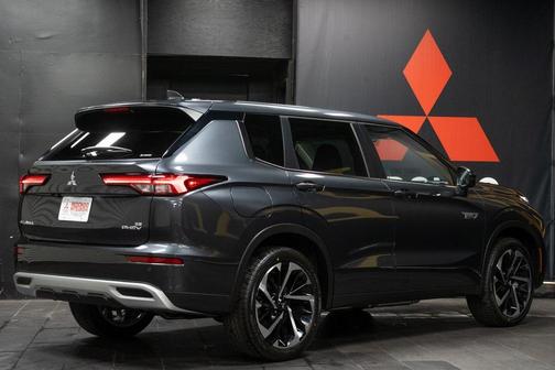 2025 Mitsubishi Outlander PHEV SE S-AWC