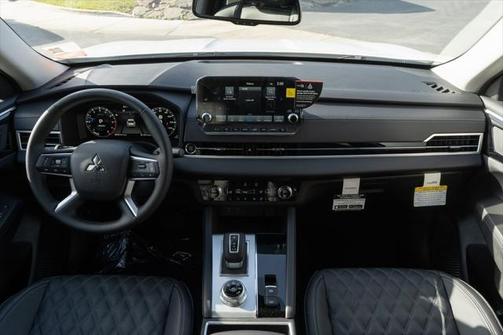 2025 Mitsubishi Outlander PHEV SEL