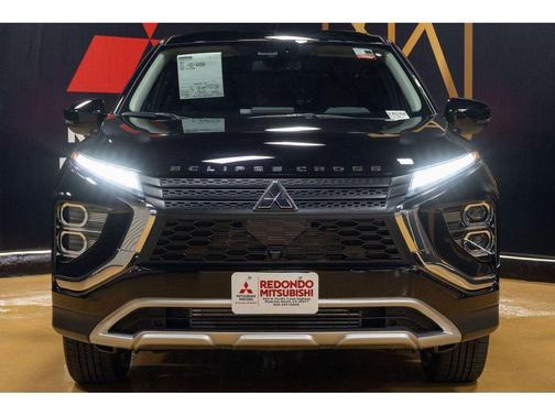 Labrador Black Pearl 2026 Mitsubishi Eclipse Cross SE