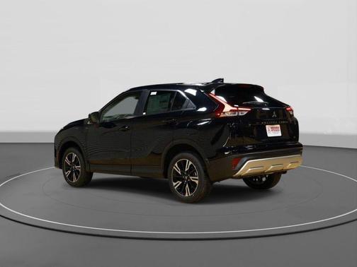Labrador Black Pearl 2026 Mitsubishi Eclipse Cross SE