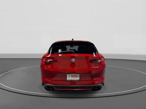 Rosso Competizione Tri-Coat 2019 Alfa Romeo Stelvio Quadrifoglio