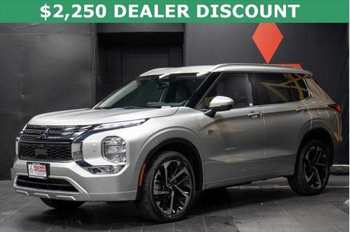 2025 Mitsubishi Outlander PHEV SEL
