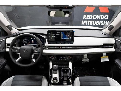 White Diamond 2026 Mitsubishi Outlander SE 1.5T 2WD