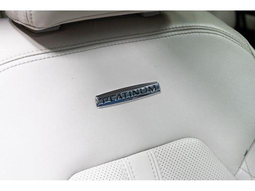 Star White Metallic Tri-Coat 2020 Ford Expedition Platinum