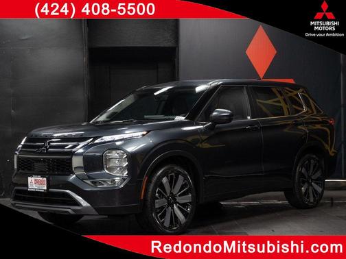 Graphite Gray 2026 Mitsubishi Outlander SE 1.5T 2WD