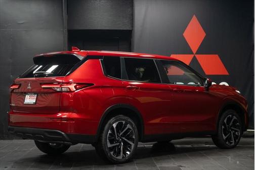 2025 Mitsubishi Outlander PHEV SE S-AWC