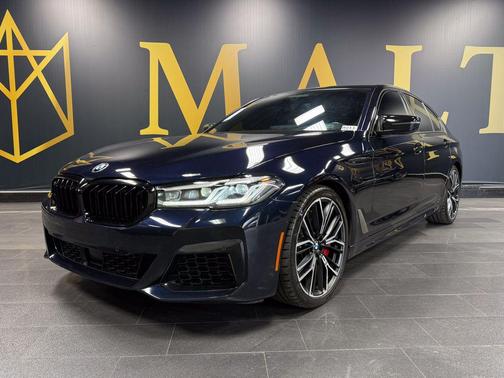 Carbon Black Metallic 2022 BMW M550 i Xdrive