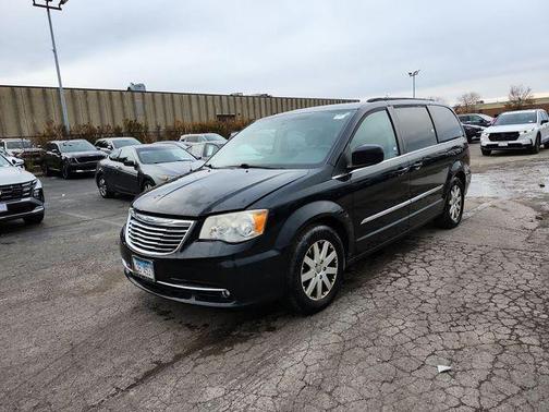 2013 Chrysler Town & Country Touring