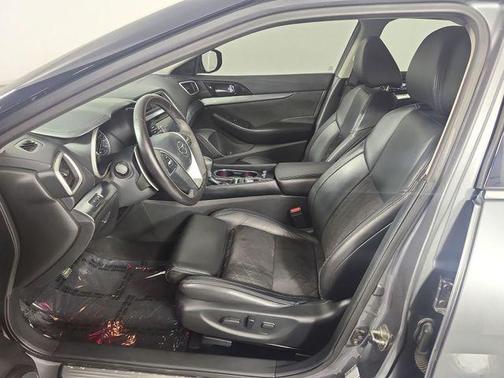 Gun Metallic 2016 Nissan Maxima 3.5 SR
