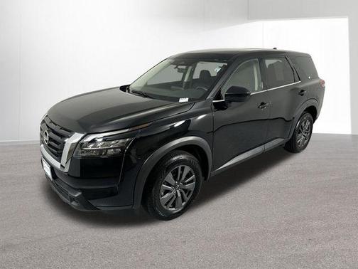 2023 Nissan Pathfinder S