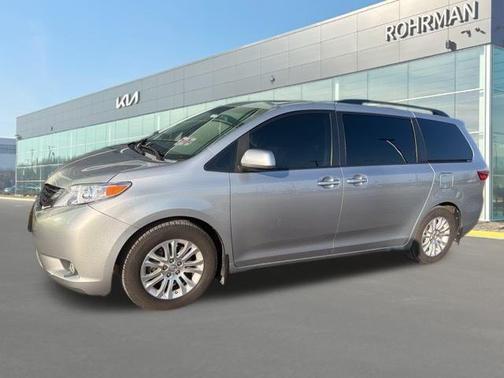 2015 Toyota Sienna XLE