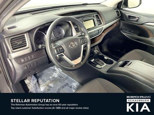 2019 Toyota Highlander LE