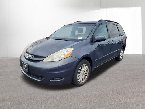 2009 Toyota Sienna XLE