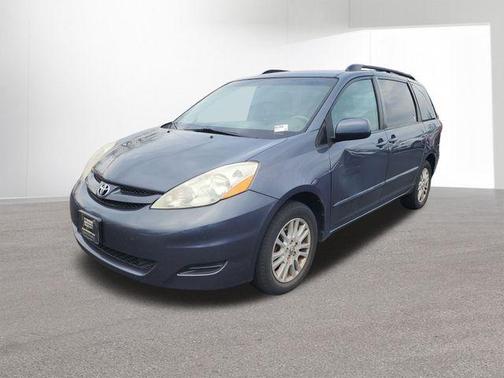 2009 Toyota Sienna XLE
