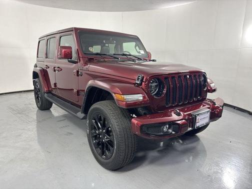 Snazzberry Pearlcoat 2021 Jeep Wrangler Unlimited Sahara Altitude