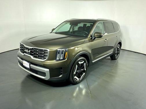 2023 Kia Telluride S