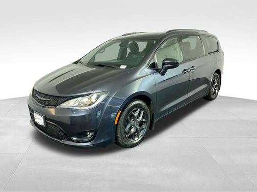 2020 Chrysler Pacifica Touring-L Plus