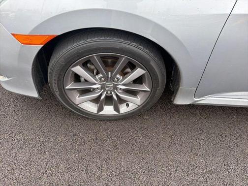 Platinum White Pearl 2021 Honda Civic EX-L