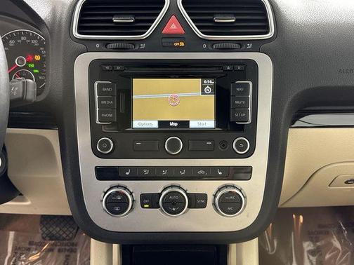 2013 Volkswagen Eos Lux