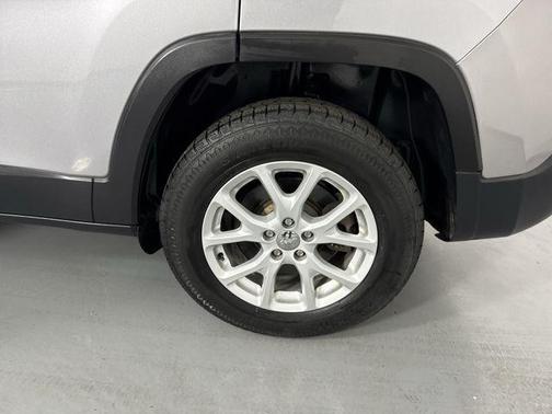 Billet Silver Metallic Clearcoat 2018 Jeep Cherokee Latitude Plus