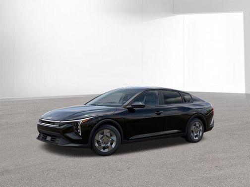 Aurora Black Pearl 2026 Kia K4 LX