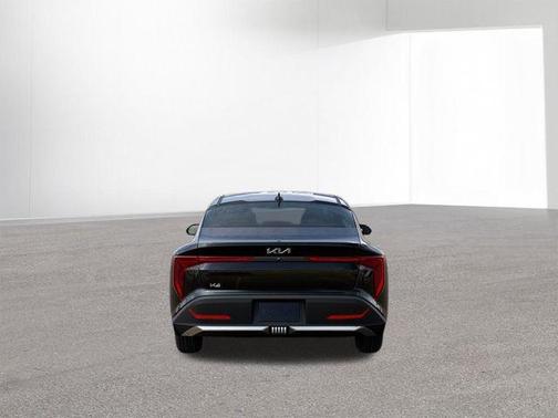 Aurora Black Pearl 2026 Kia K4 LX