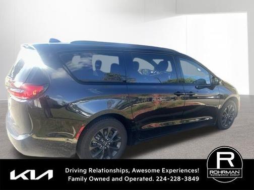 2021 Chrysler Pacifica Touring