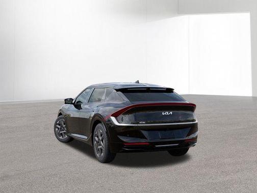 2025 Kia EV6 Light Long Range