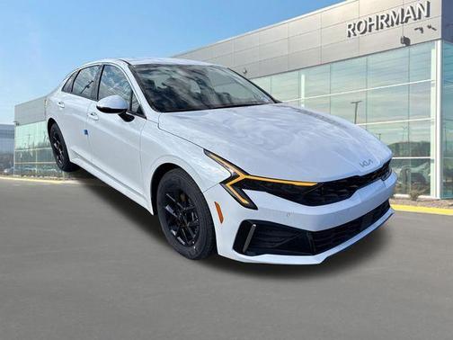 Snow White Pearl 2026 Kia K5 LXS